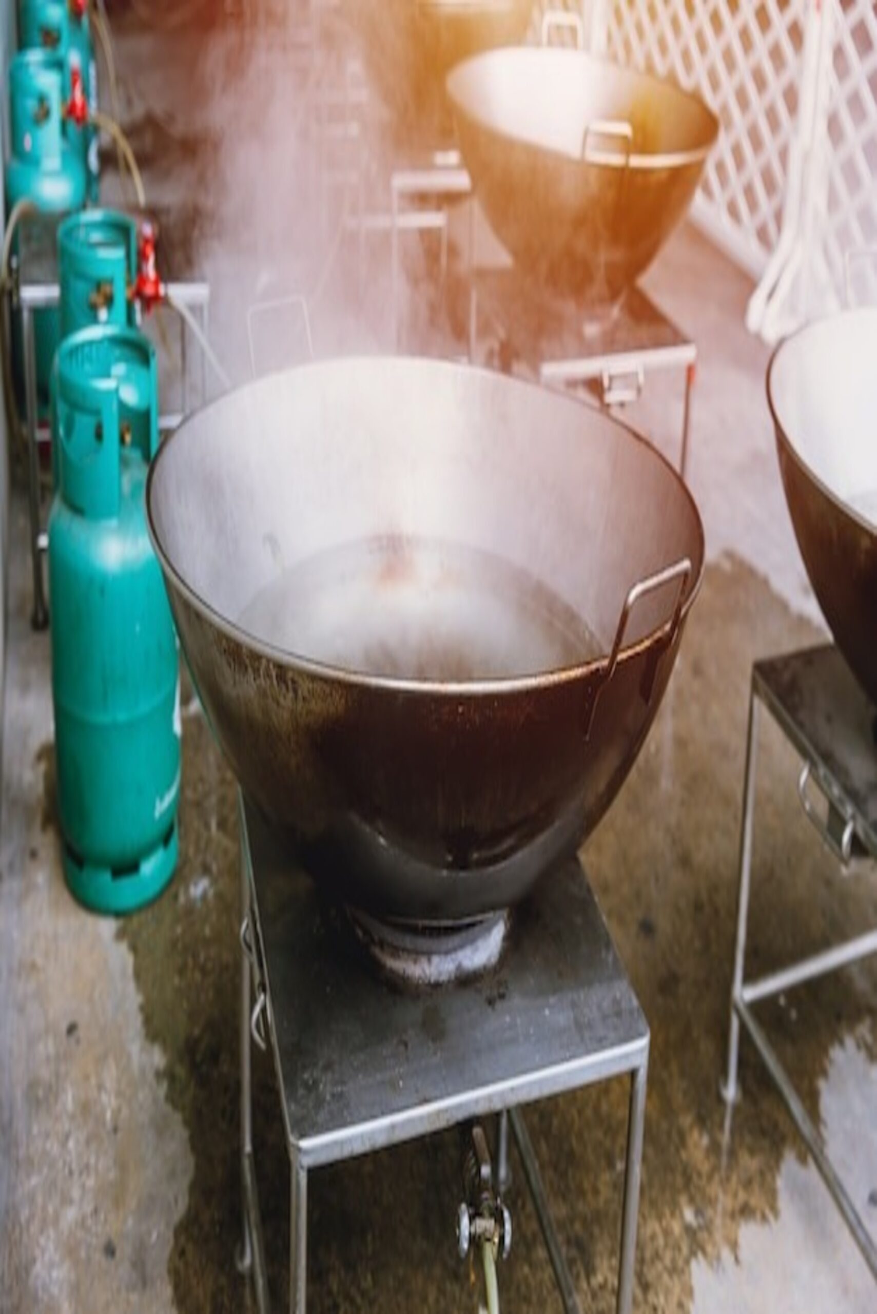 boiled-water-large-pan-restauran (1)